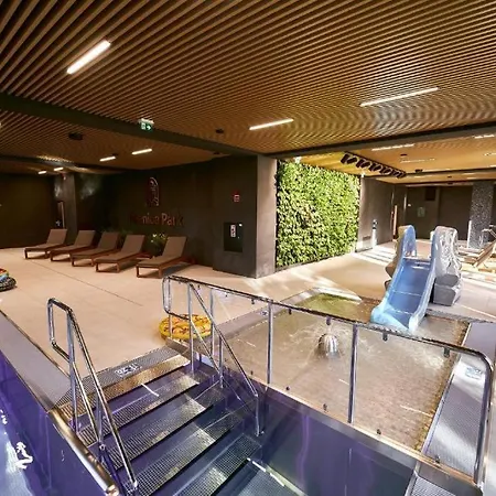 公寓 Park -laguna-prestige Gold 波兰尼卡-兹德鲁伊